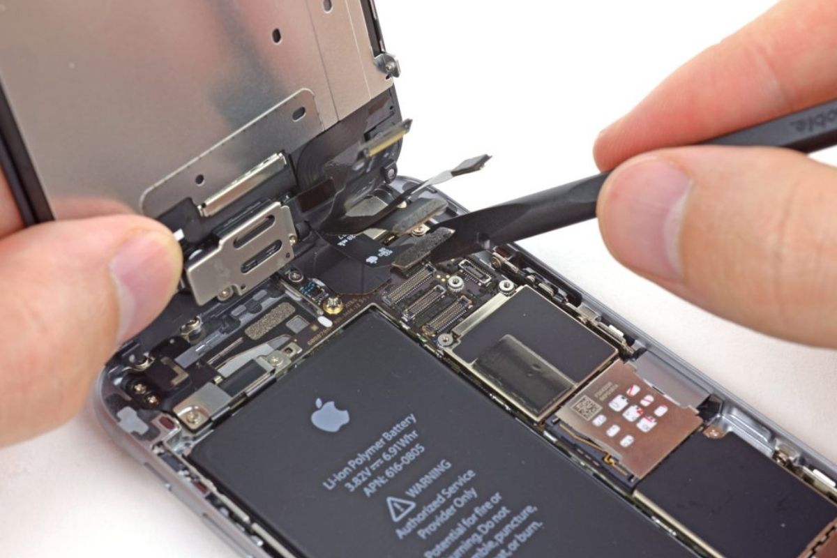 Sửa chữa iPhone, thay thế linh kiện chính hãng