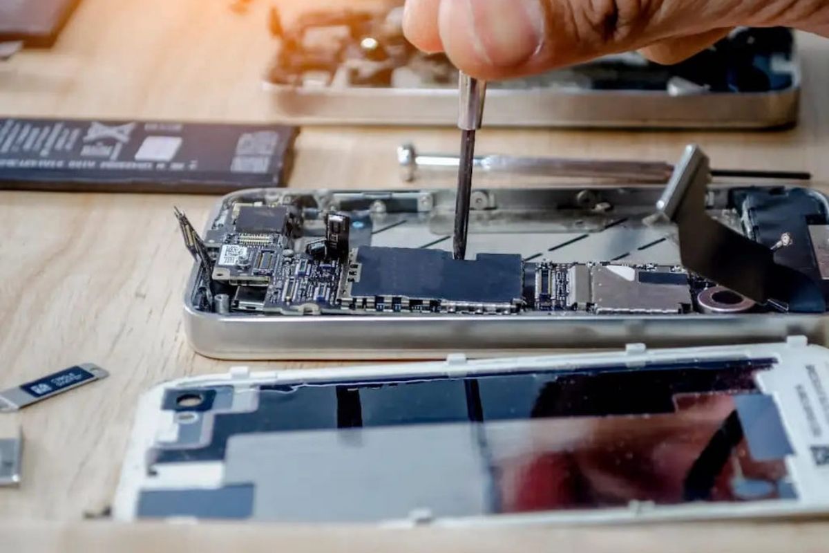 Sửa chữa iPhone 15