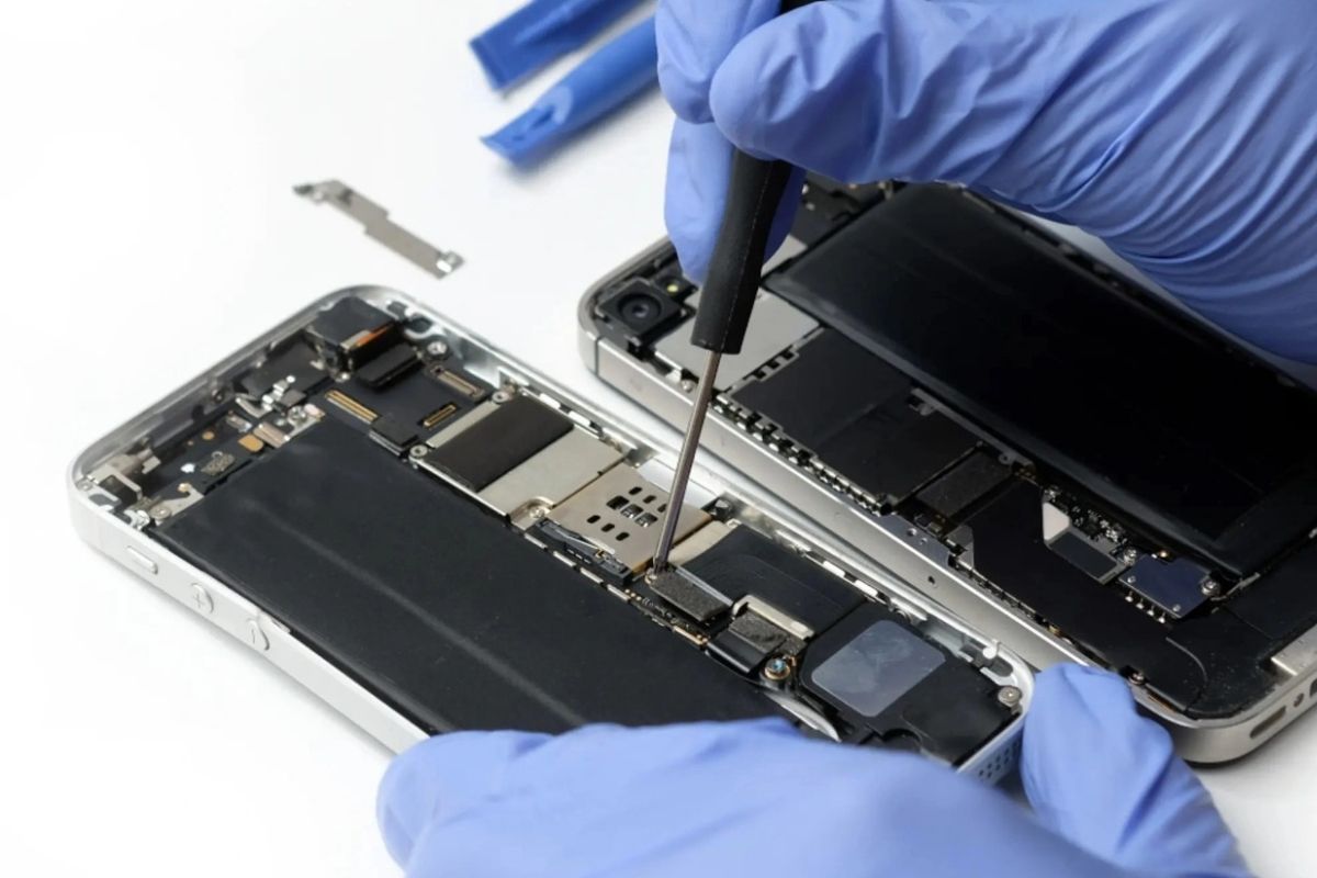 Sửa chữa iPhone qua tay nghề thợ lâu năm và giàu kinh nghiệm trong nghề