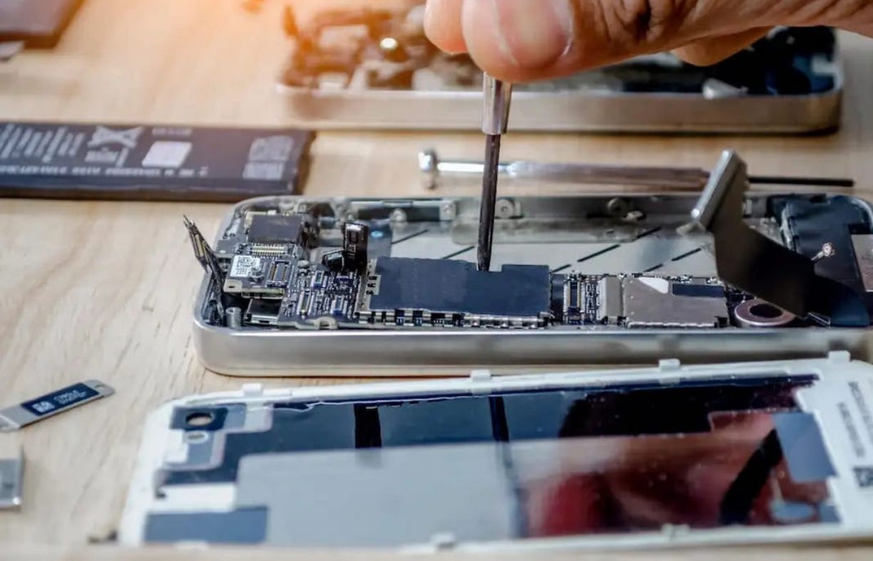 Giới thiệu về Fix24h – Trung tâm sửa chữa iPhone uy tín tại TPHCM