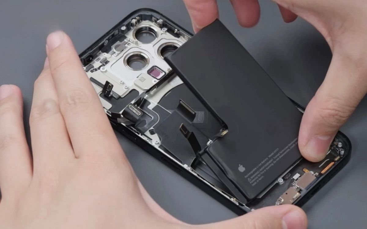 Thay pin iPhone giữ áp suất tại Fix24h
