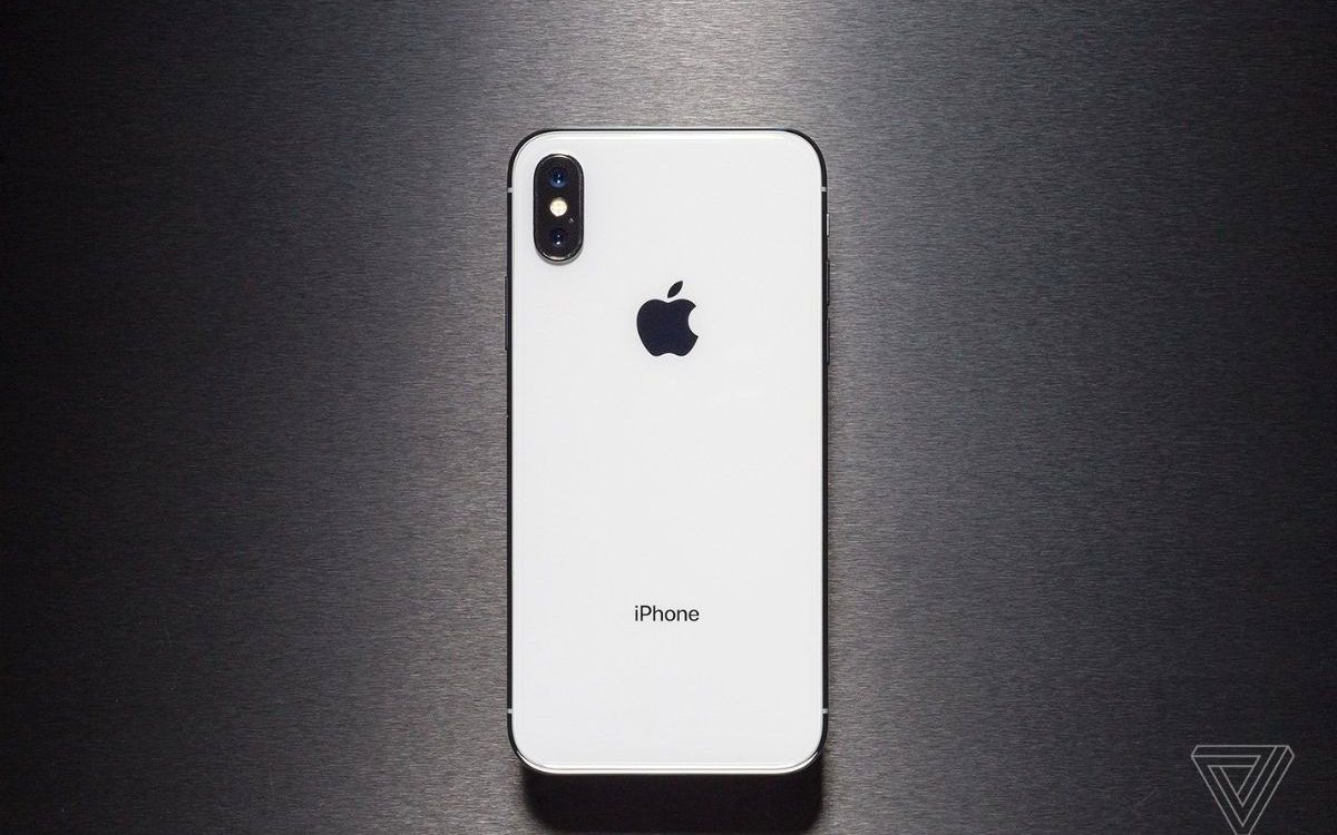 Ngoại hình iPhone X ảnh hưởng trực tiếp tới giá thu